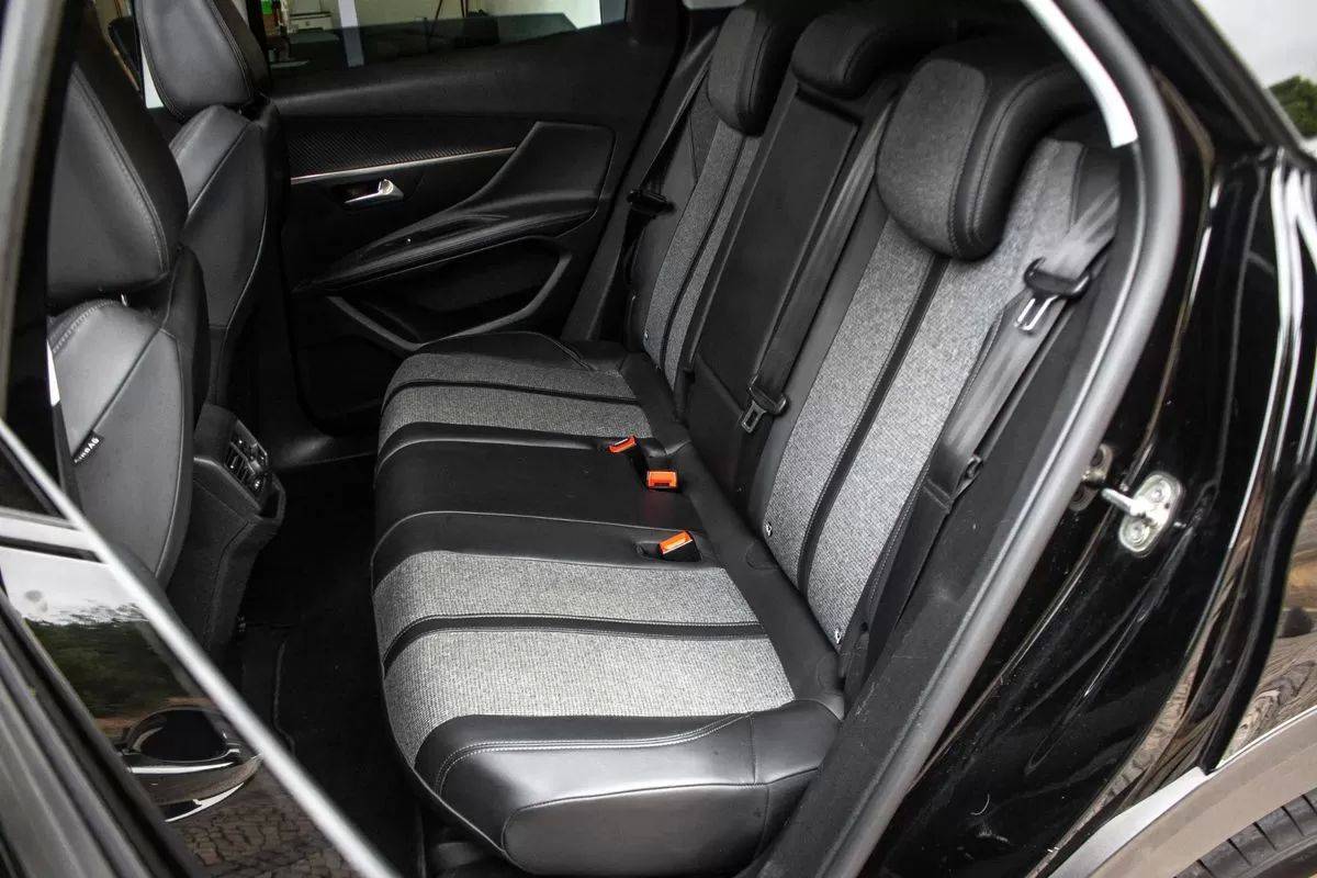 peugeot-3008-2018-diesel-1560cc