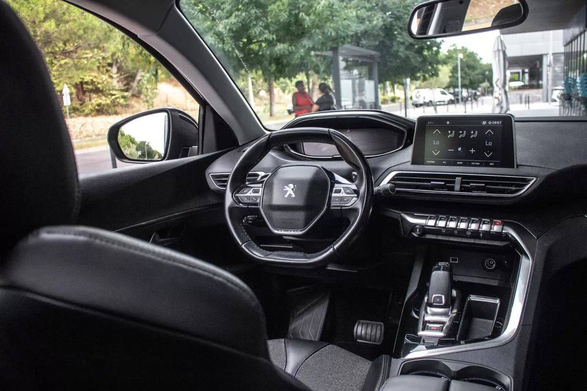 peugeot-3008-2018-diesel-1560cc