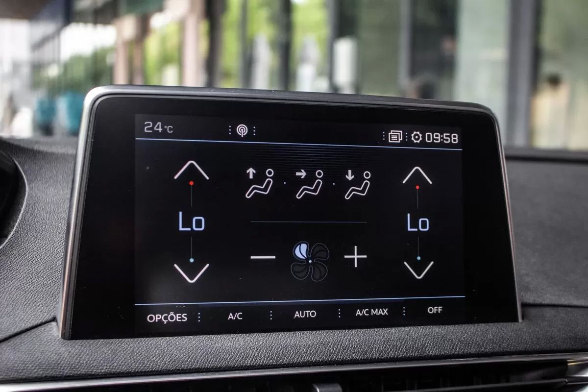 peugeot-3008-2018-diesel-1560cc