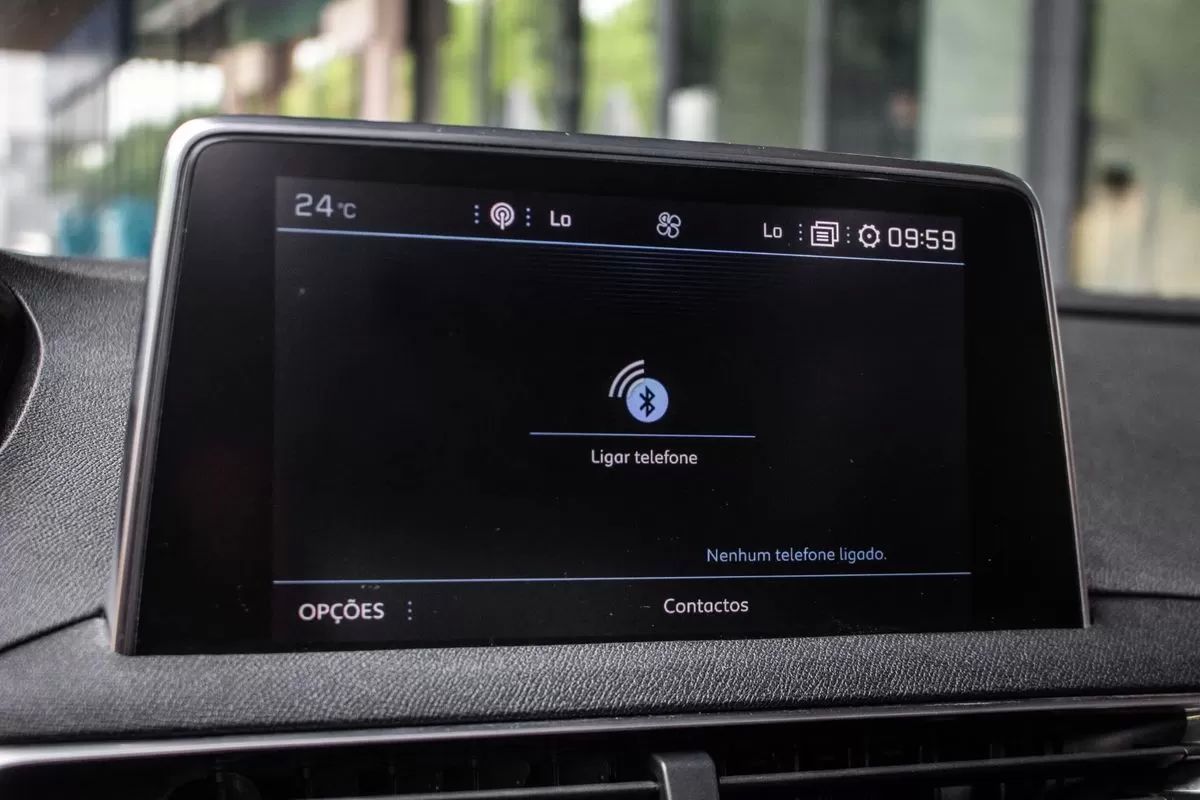 peugeot-3008-2018-diesel-1560cc