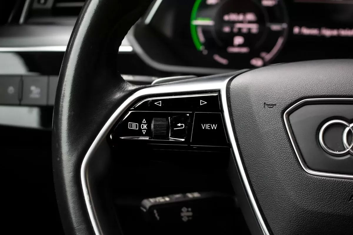 audi-q8-e-tron-2023-eletrico-0cc