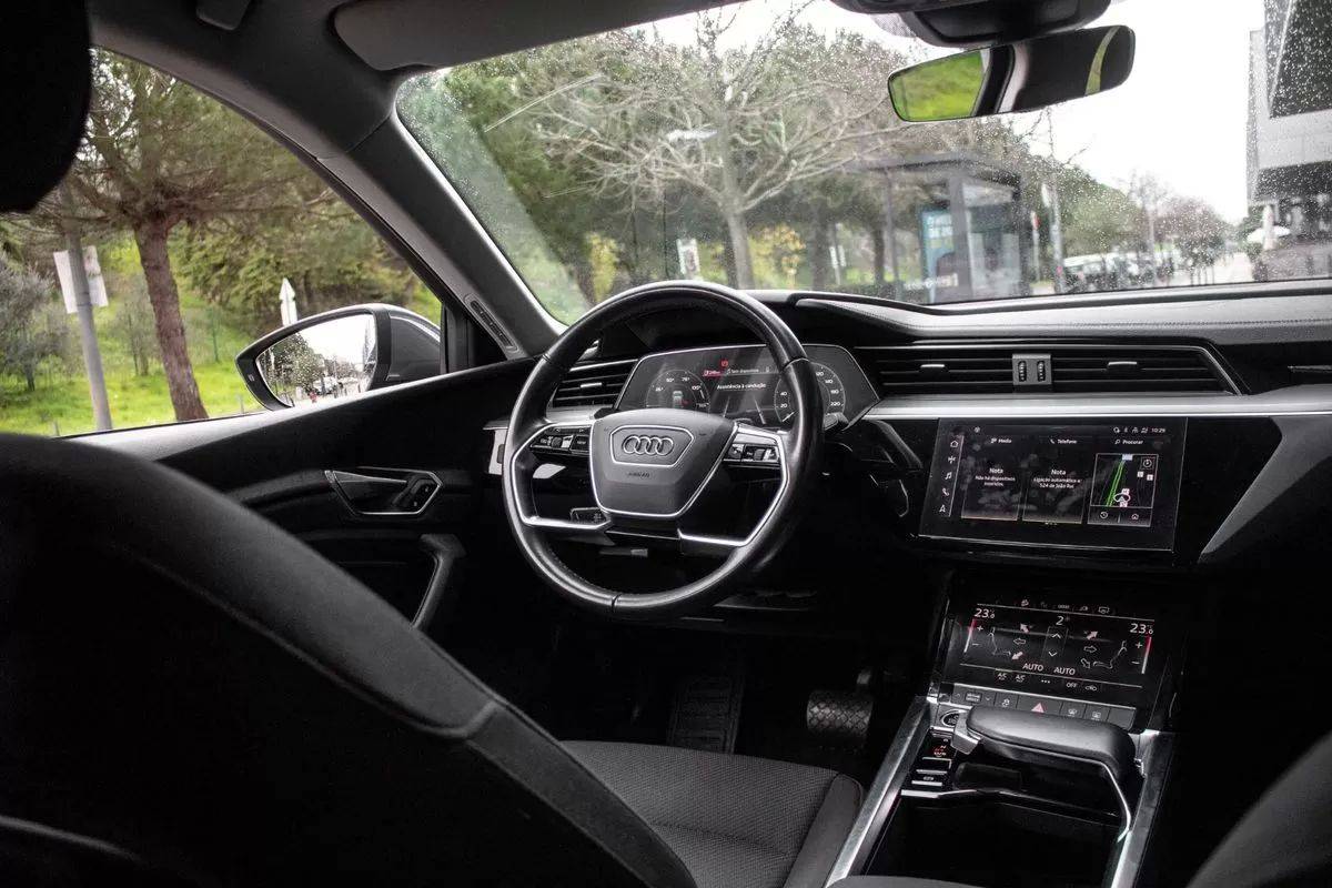 audi-q8-e-tron-2023-eletrico-0cc