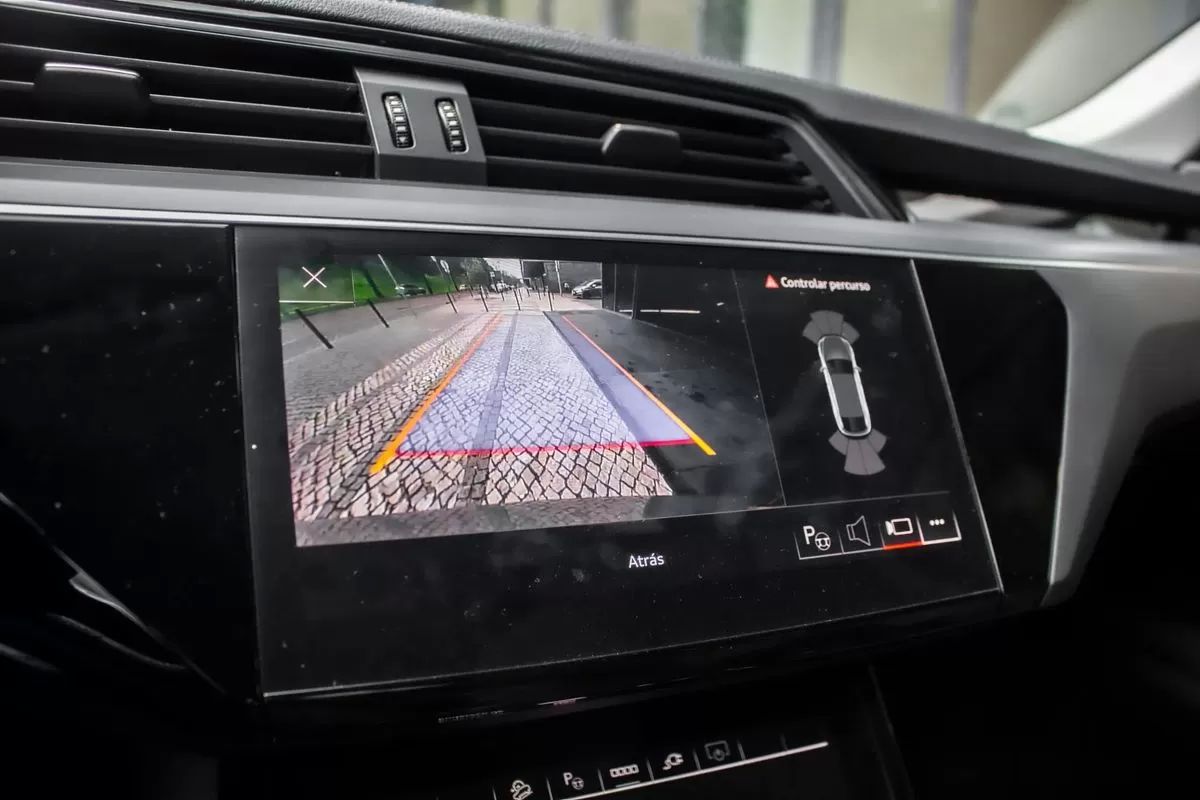 audi-q8-e-tron-2023-eletrico-0cc