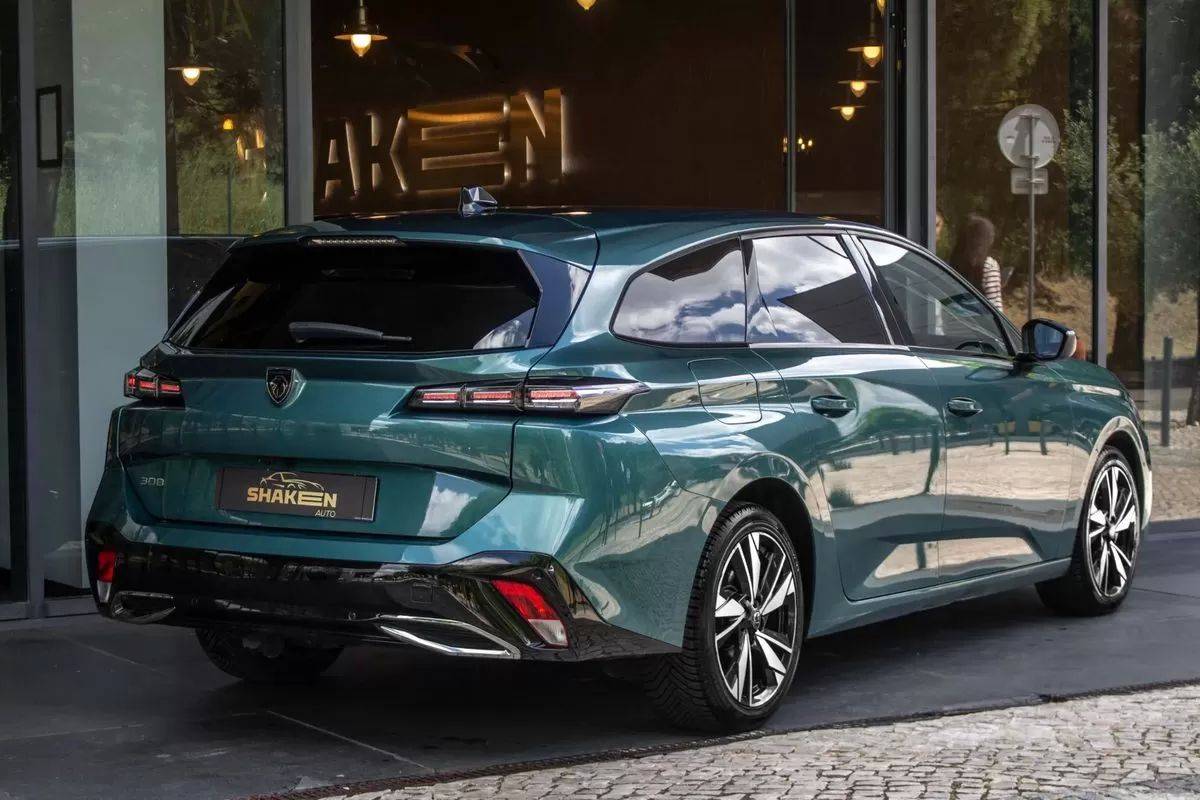 peugeot-308-sw-2022-diesel-1499cc