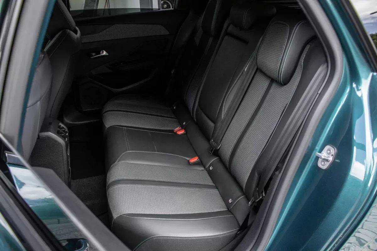 peugeot-308-sw-2022-diesel-1499cc