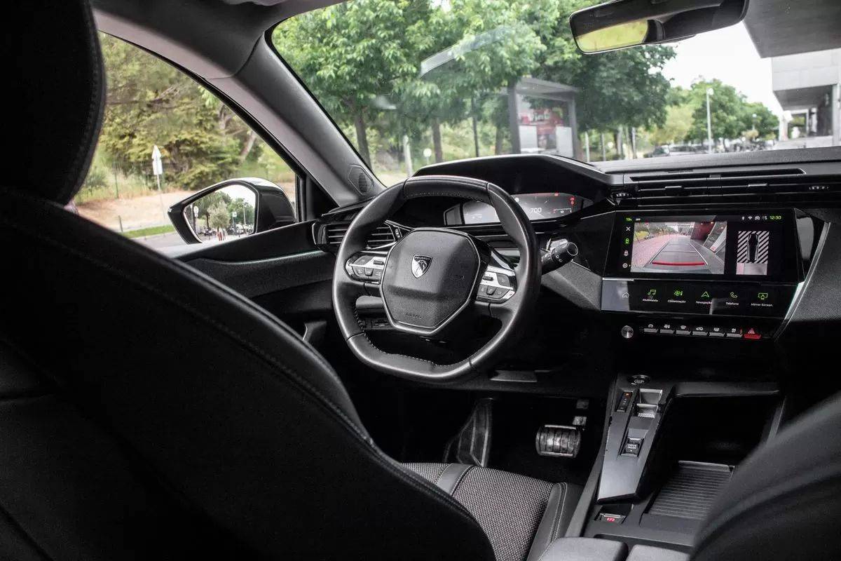 peugeot-308-sw-2022-diesel-1499cc