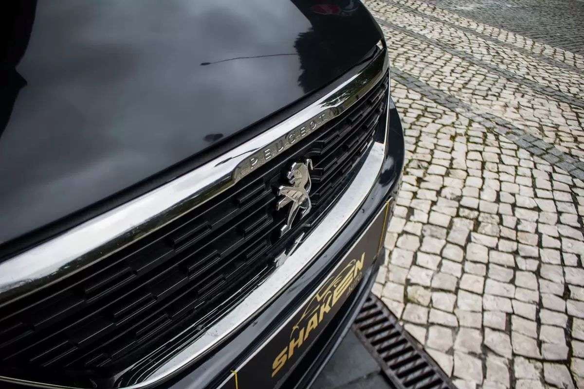 peugeot-308-sw-2019-diesel-1499cc