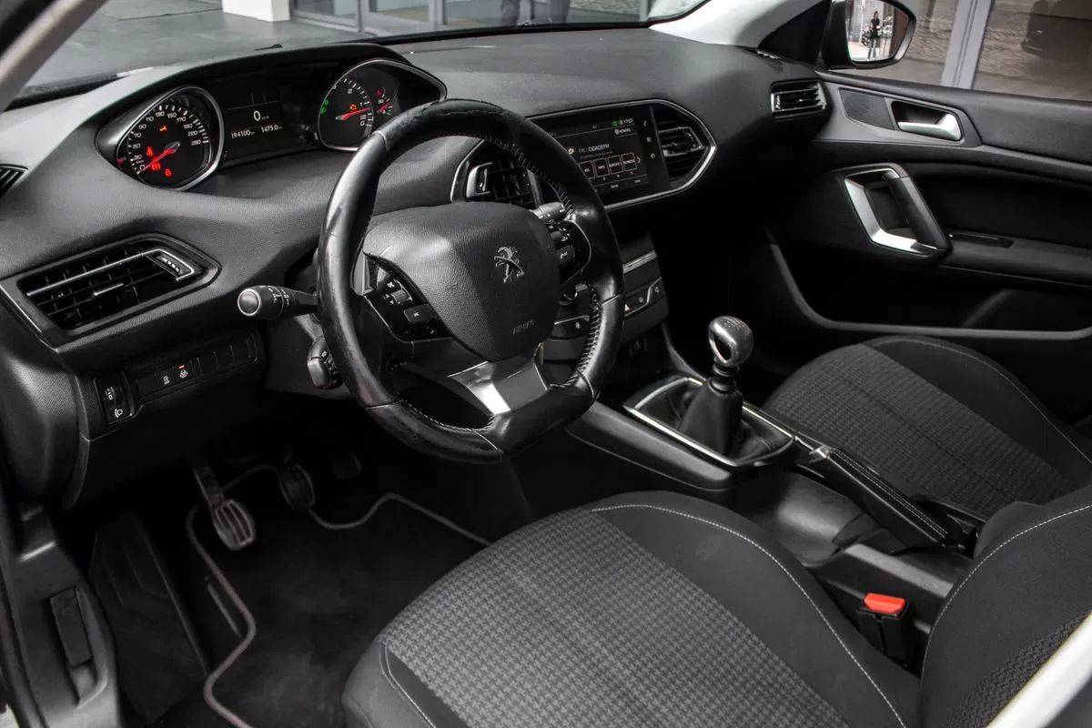 peugeot-308-sw-2019-diesel-1499cc