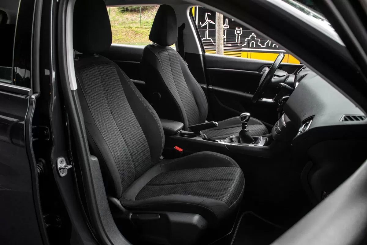 peugeot-308-sw-2019-diesel-1499cc