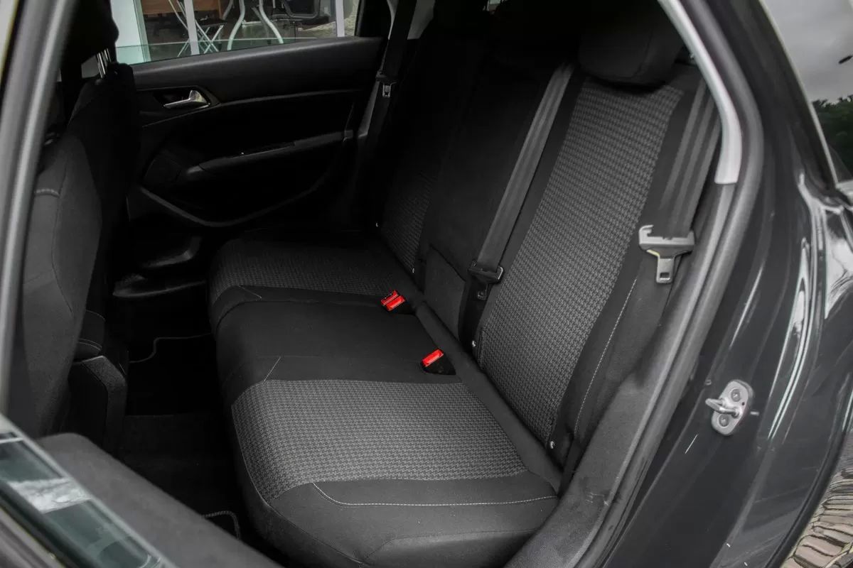 peugeot-308-sw-2019-diesel-1499cc