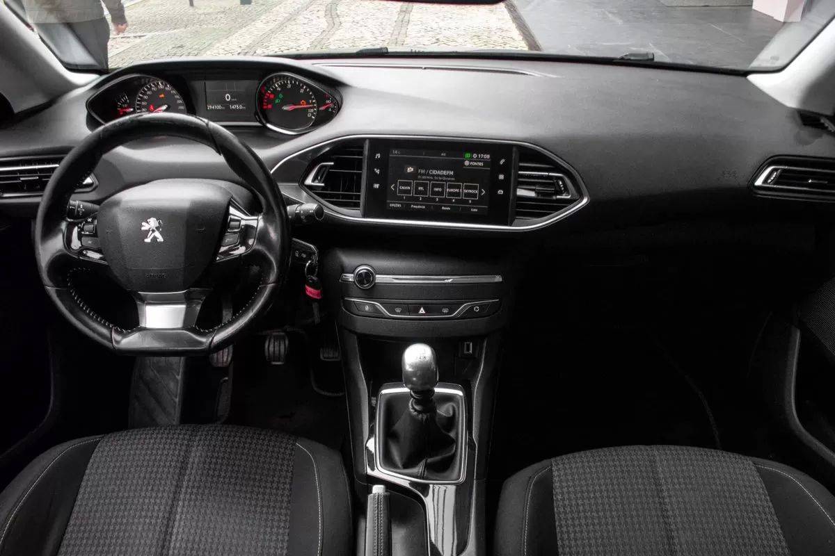 peugeot-308-sw-2019-diesel-1499cc