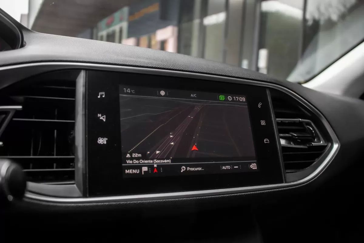 peugeot-308-sw-2019-diesel-1499cc
