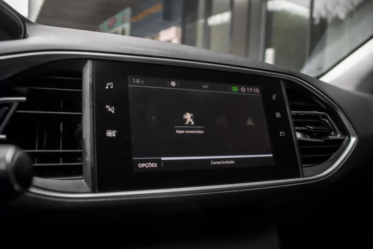 peugeot-308-sw-2019-diesel-1499cc