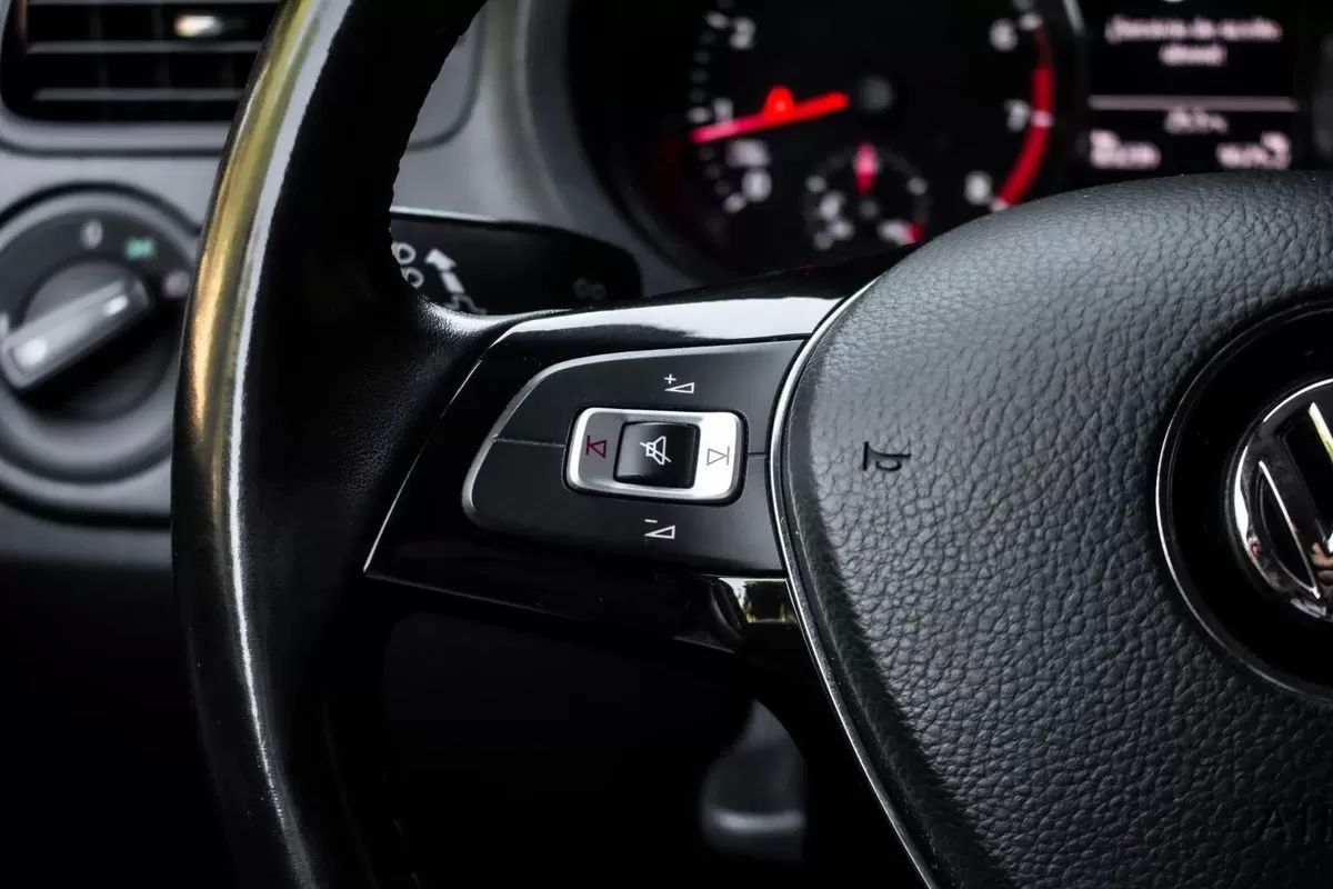 volkswagen-polo-2017-gasolina-999cc