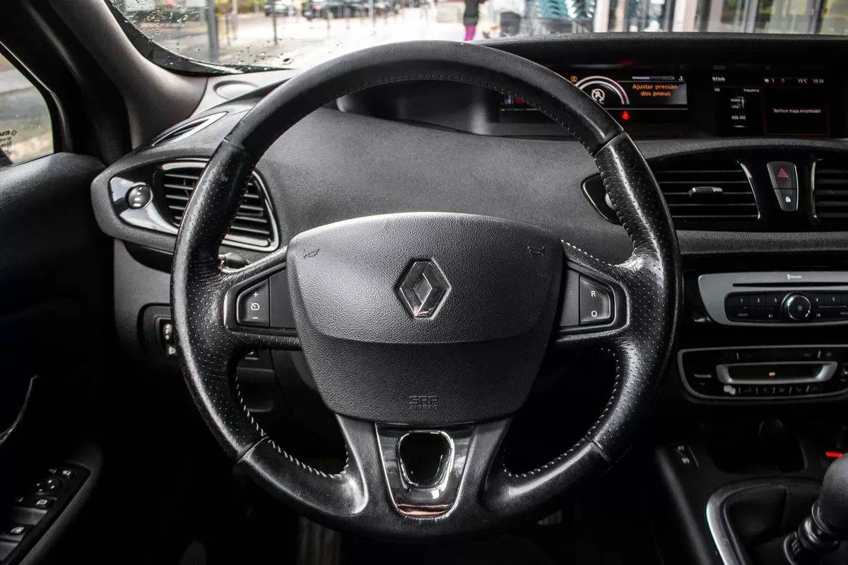 renault-grand-scenic-2015-diesel-1598cc
