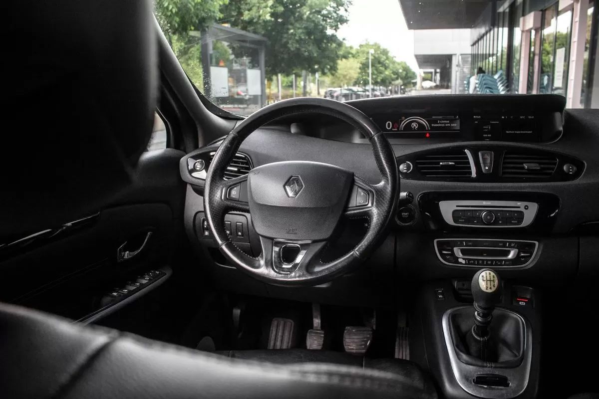 renault-grand-scenic-2015-diesel-1598cc