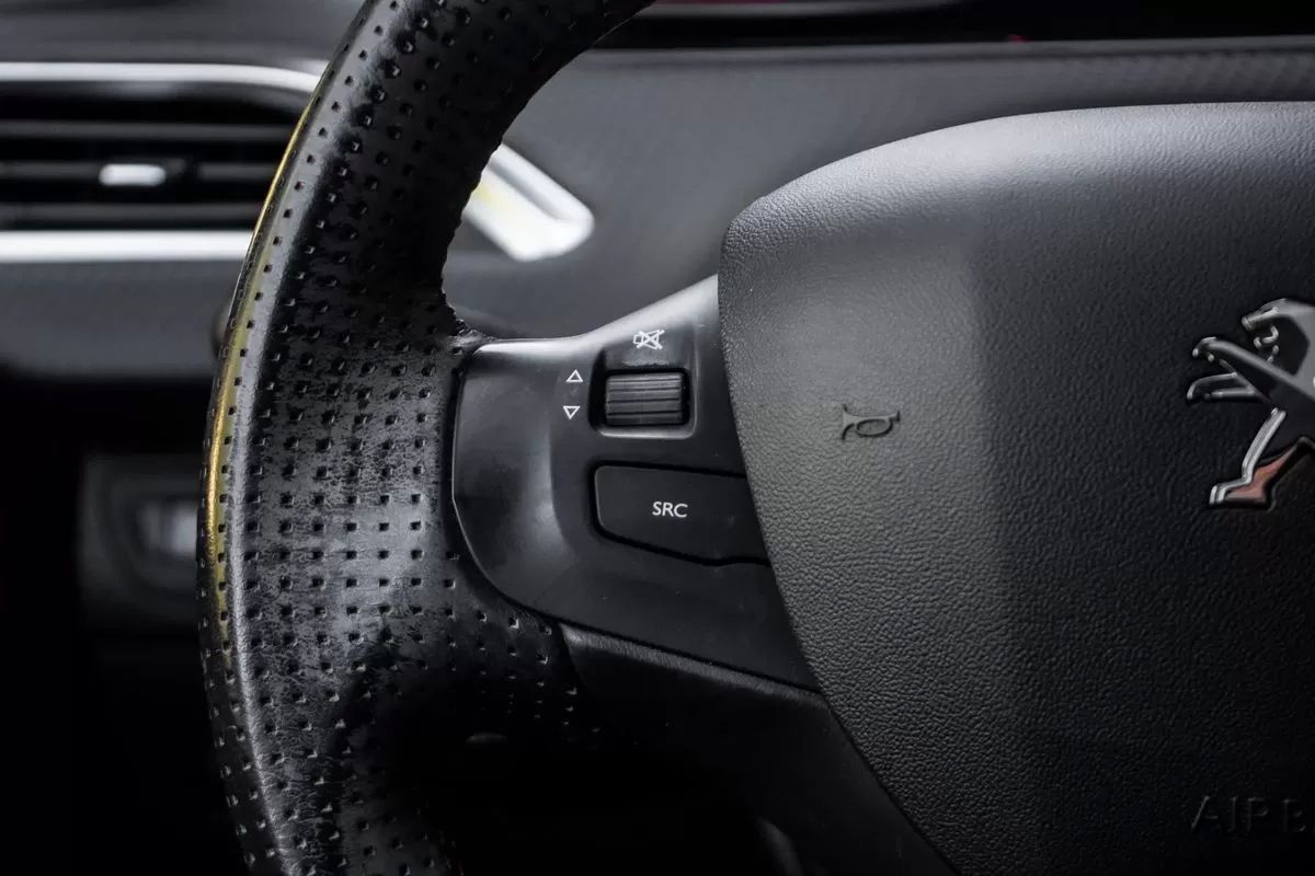 peugeot-2008-2016-gasolina-1199cc