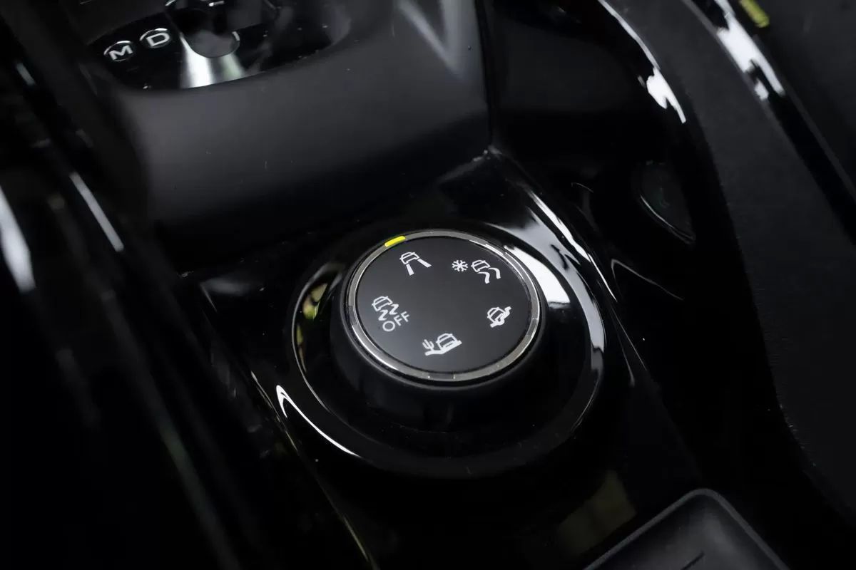 peugeot-2008-2016-gasolina-1199cc