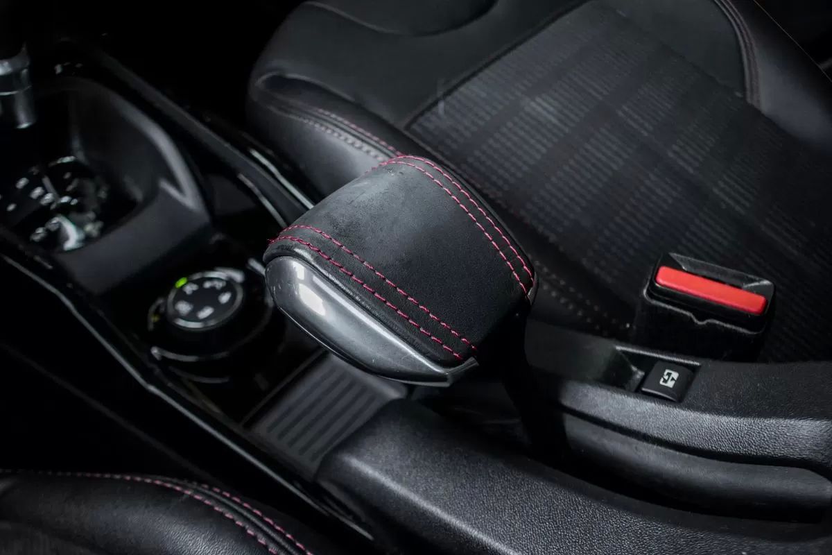 peugeot-2008-2016-gasolina-1199cc
