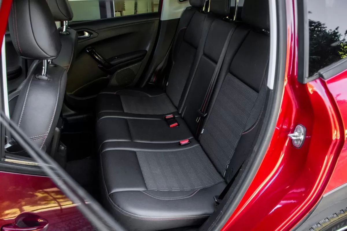 peugeot-2008-2016-gasolina-1199cc