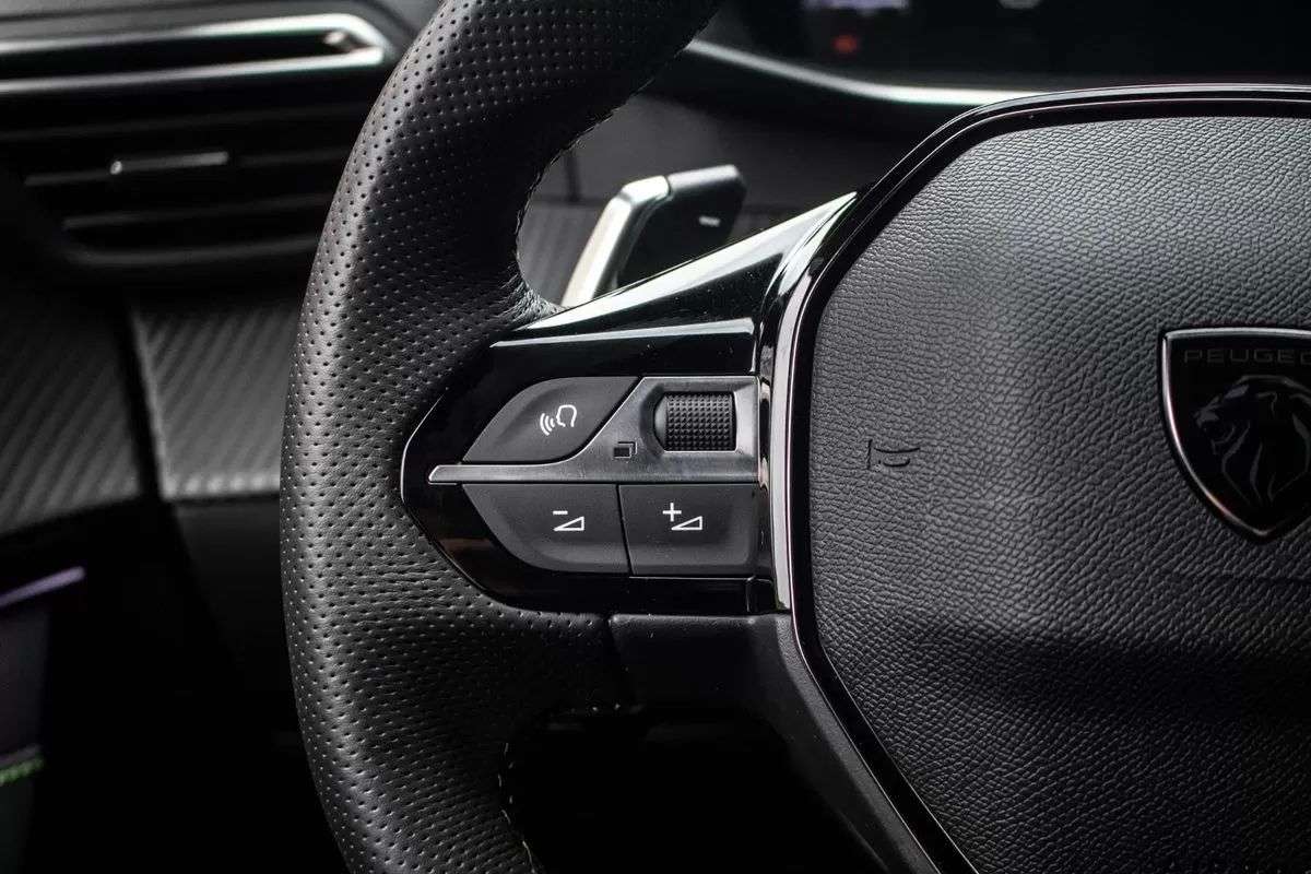 peugeot-208-2025-gasolina-1199cc