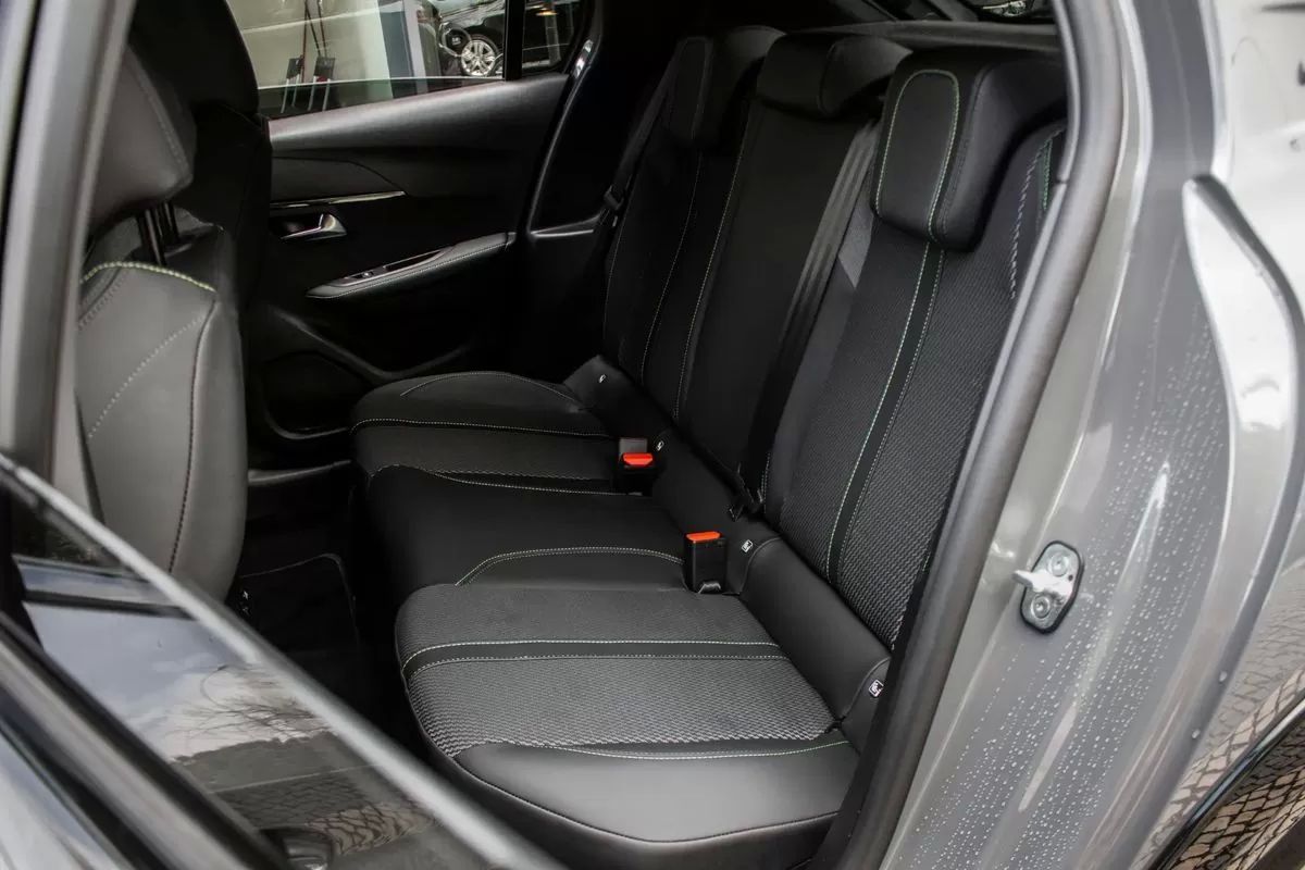 peugeot-208-2025-gasolina-1199cc