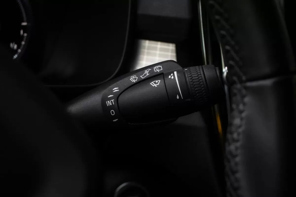volvo-xc40-2022-hibrido-1477cc