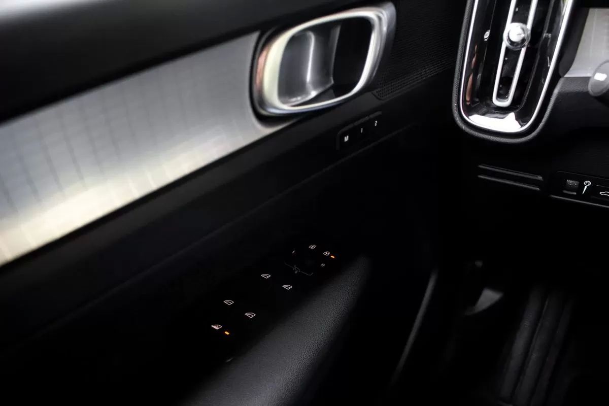 volvo-xc40-2022-hibrido-1477cc