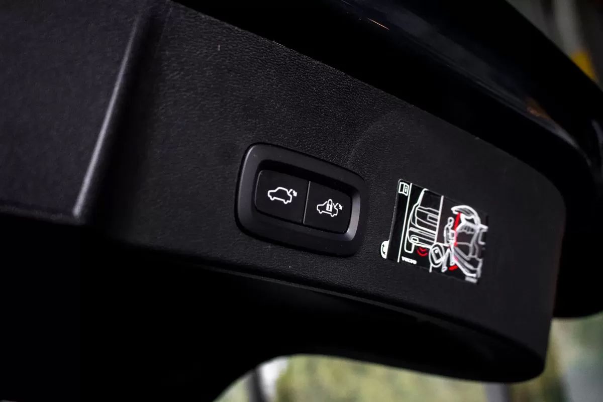 volvo-xc40-2022-hibrido-1477cc