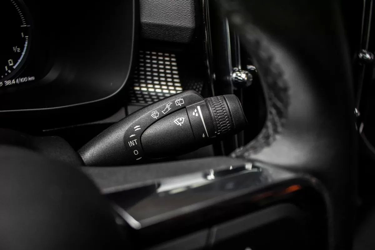 volvo-xc40-2022-hibrido-1477cc