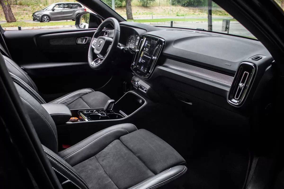 volvo-xc40-2022-hibrido-1477cc