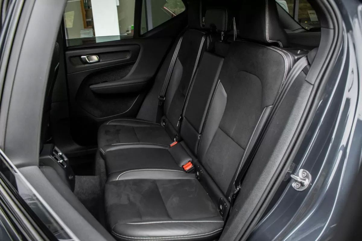 volvo-xc40-2022-hibrido-1477cc