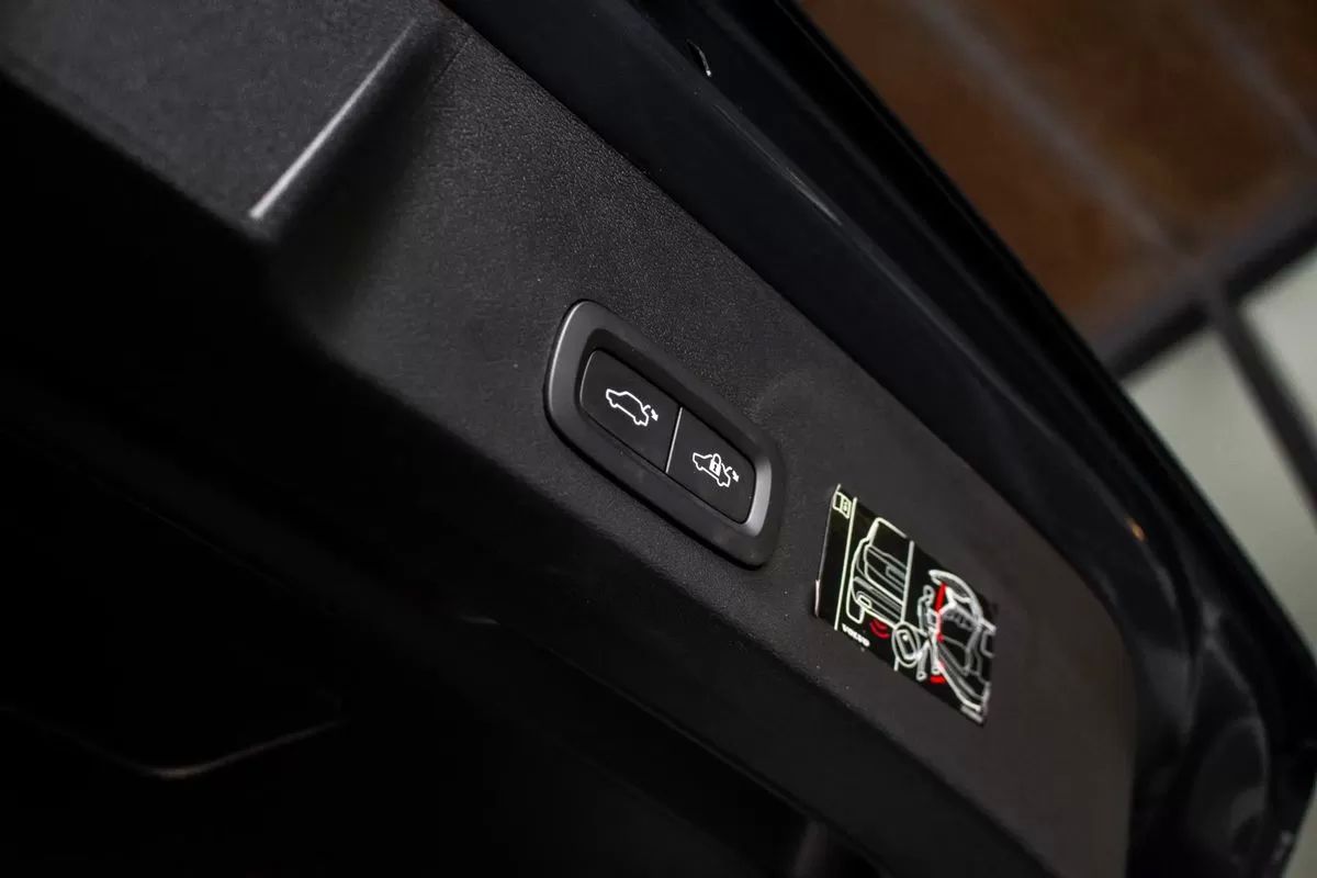 volvo-xc40-2022-hibrido-1477cc