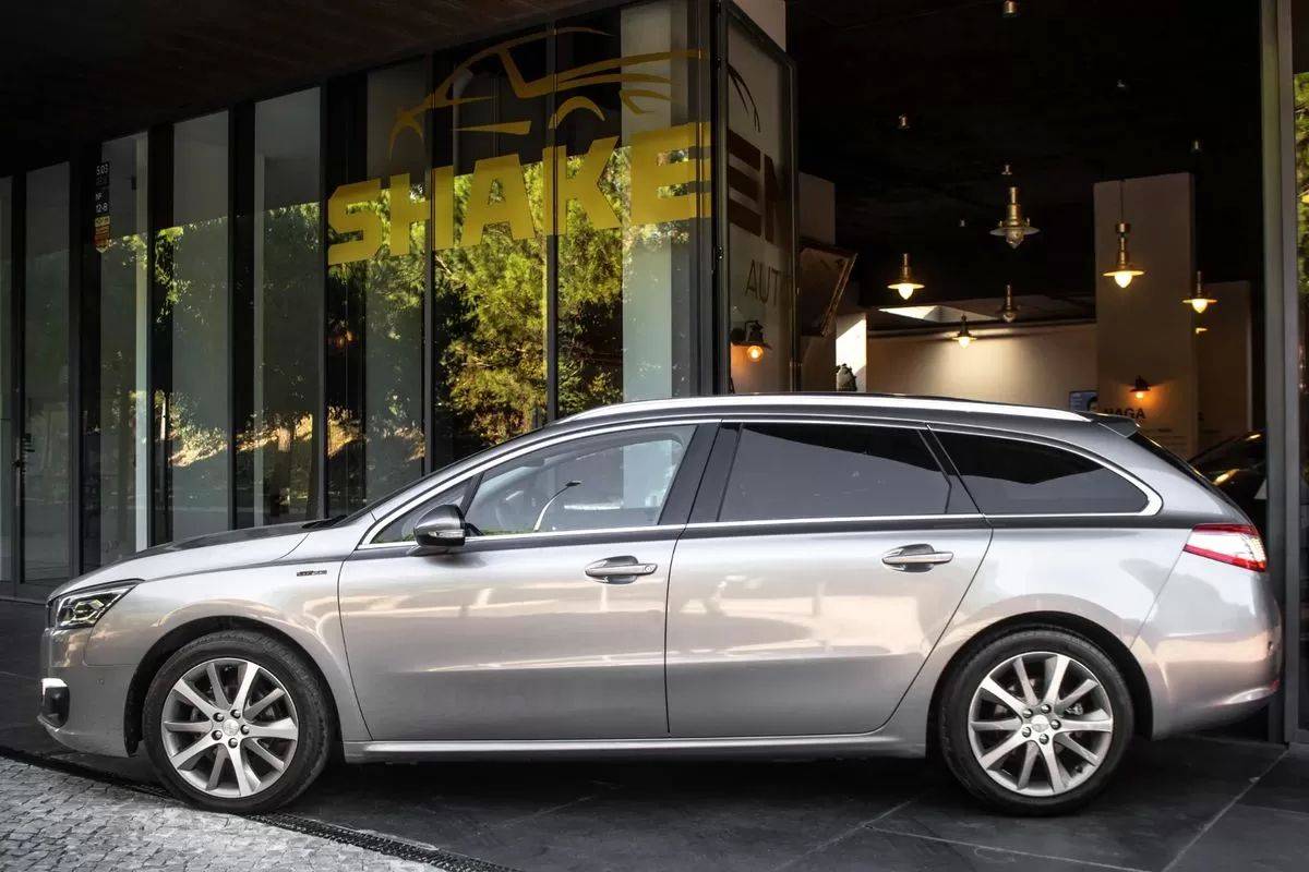 peugeot-508-sw-2015-diesel-1560cc