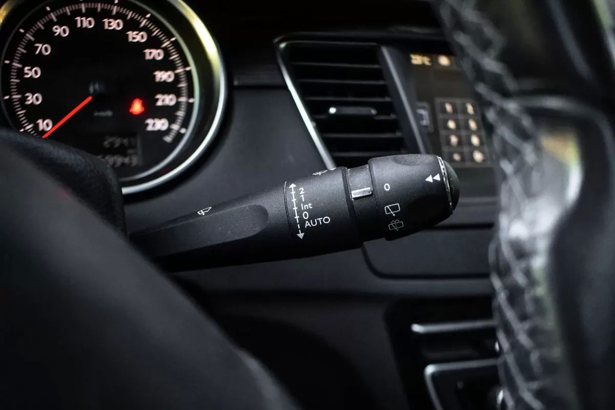 peugeot-508-sw-2015-diesel-1560cc