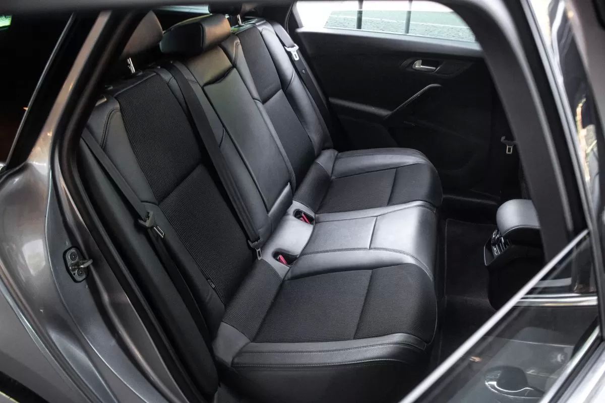 peugeot-508-sw-2015-diesel-1560cc