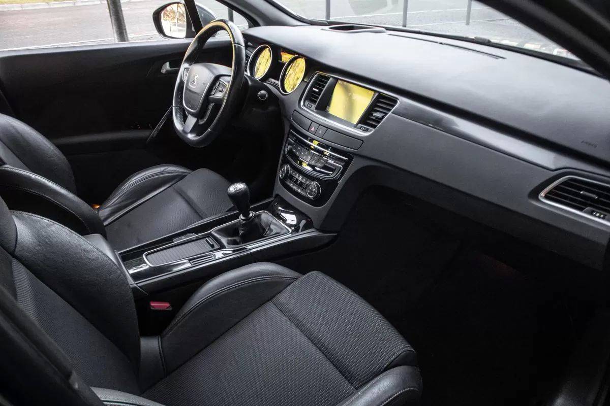 peugeot-508-sw-2015-diesel-1560cc