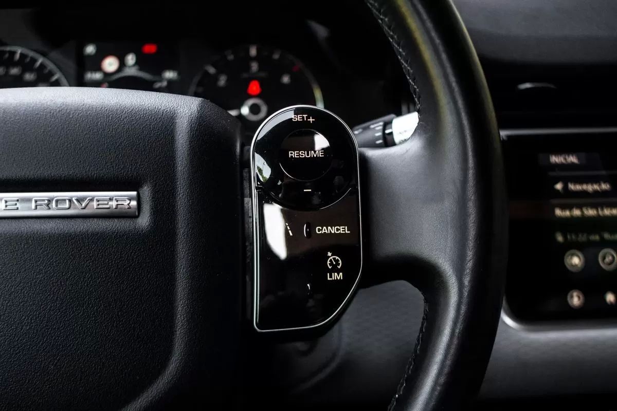 land-rover-range-rover-evoque-2020-diesel-1999cc