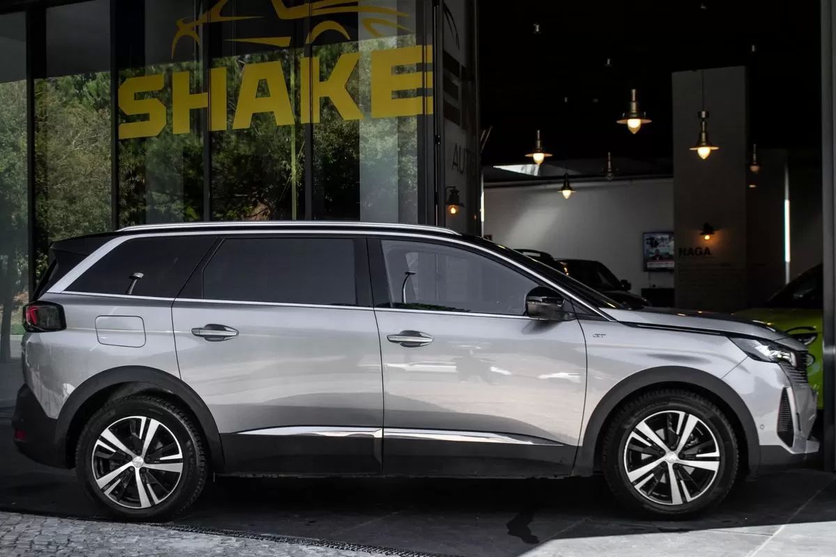 peugeot-5008-2021-diesel-1499cc