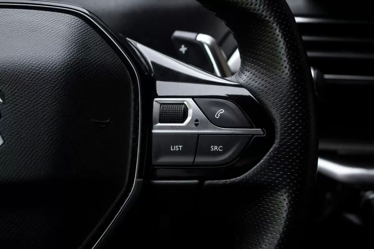 peugeot-5008-2021-diesel-1499cc