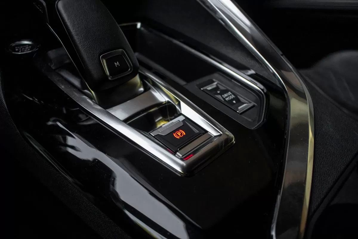 peugeot-5008-2021-diesel-1499cc