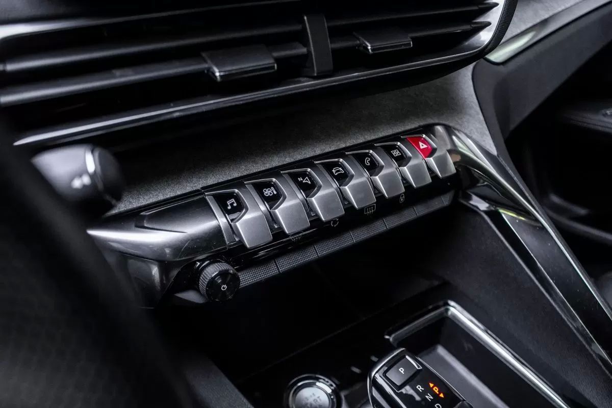 peugeot-5008-2021-diesel-1499cc