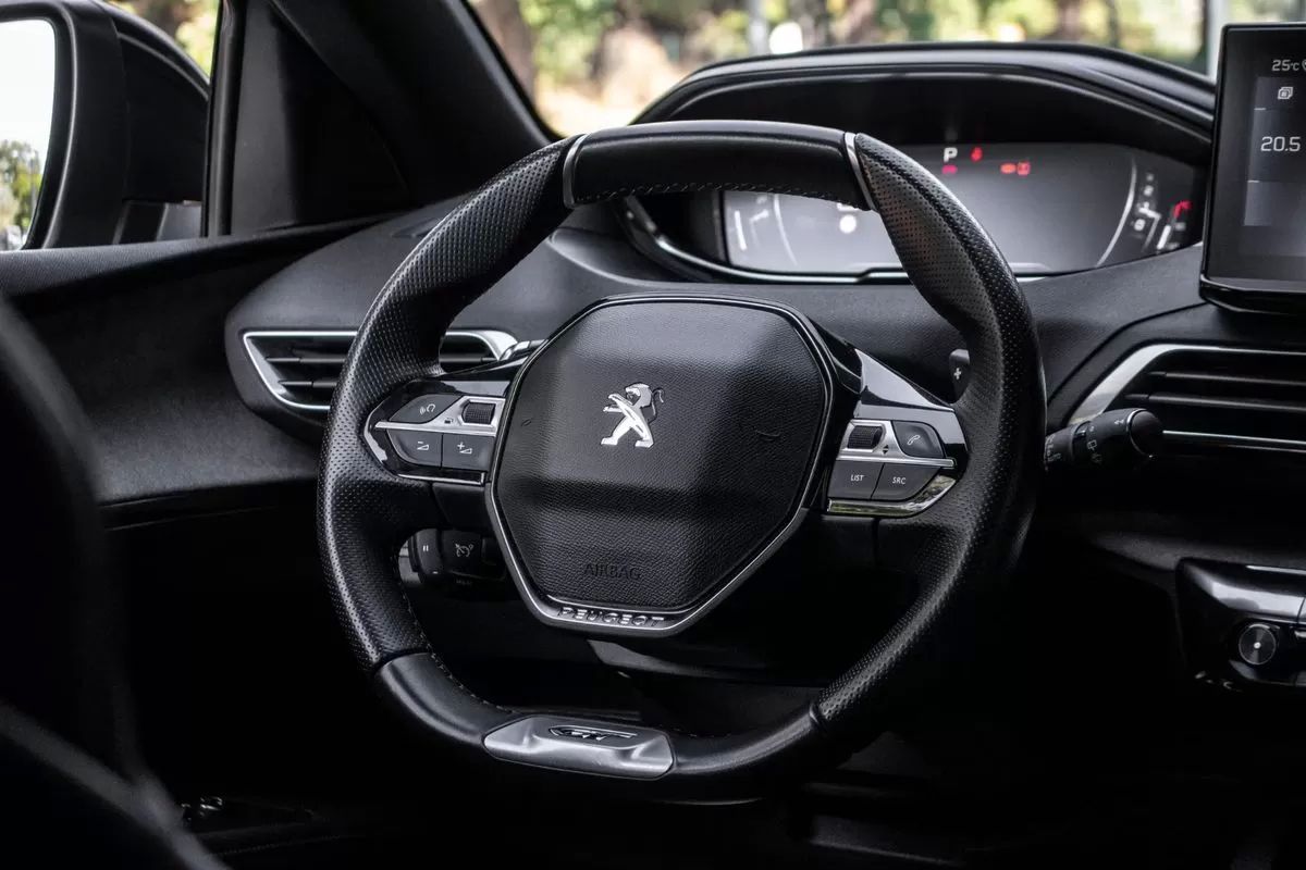 peugeot-5008-2021-diesel-1499cc