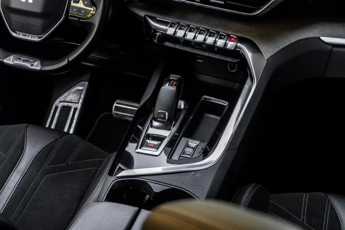 peugeot-5008-2021-diesel-1499cc