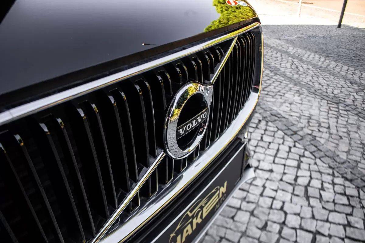 volvo-xc90-2018-diesel-1969cc