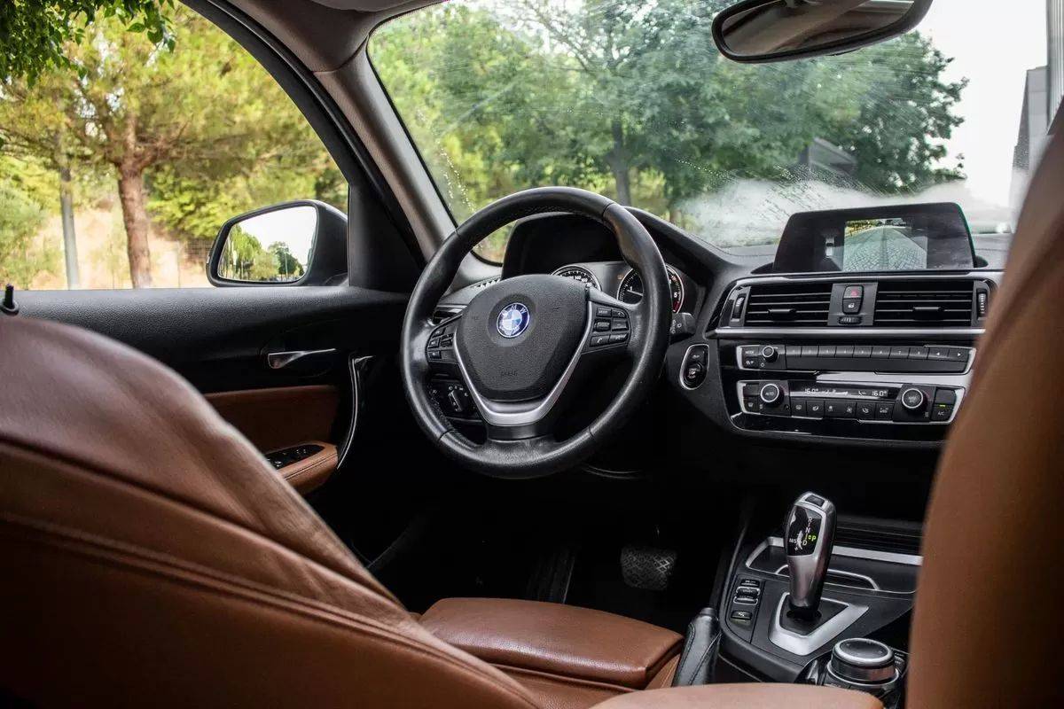 bmw-serie-1-2018-diesel-1995cc