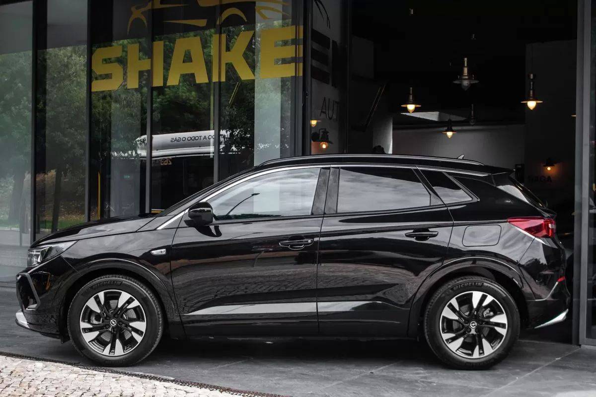opel-grandland-2022-hibrido-1598cc