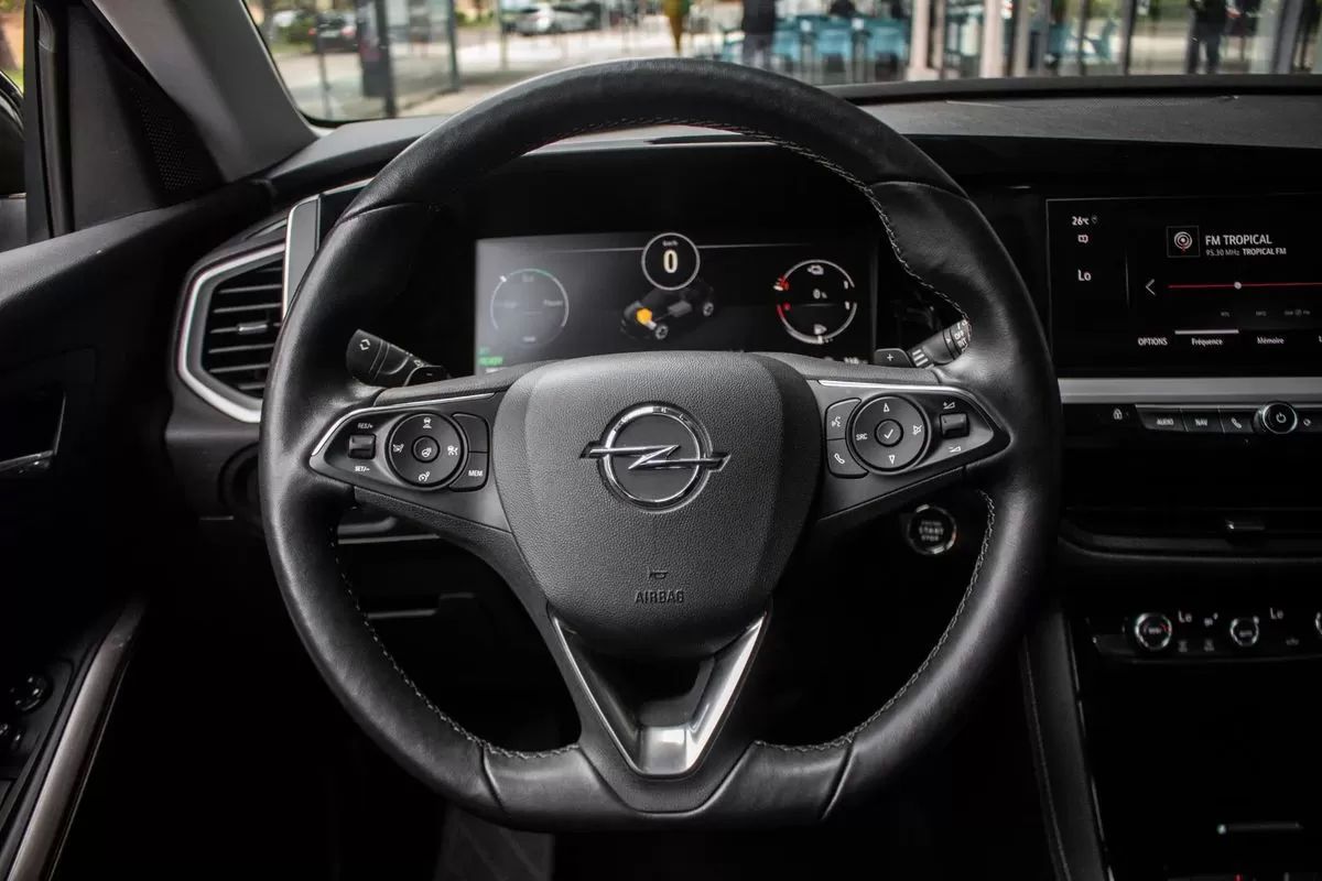 opel-grandland-2022-hibrido-1598cc