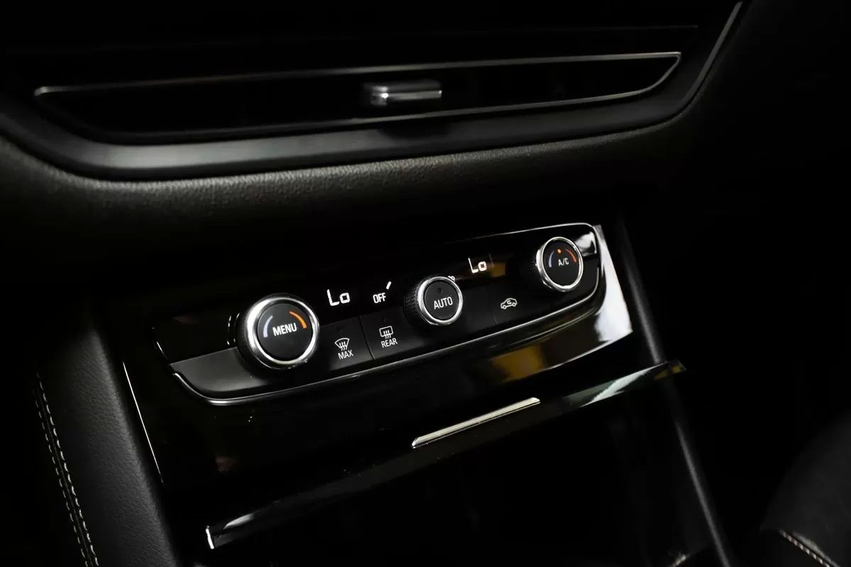 opel-grandland-2022-hibrido-1598cc