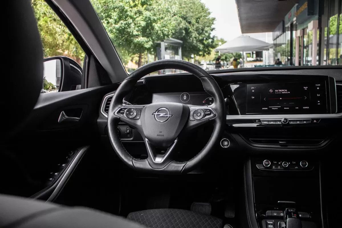 opel-grandland-2022-hibrido-1598cc